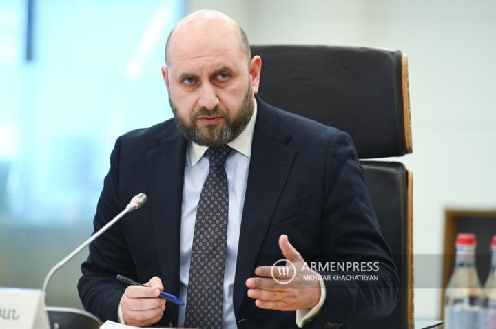 Ermenistan Merkez Bankası Başkanı Martin Galstyan'ın basın 
toplantısı