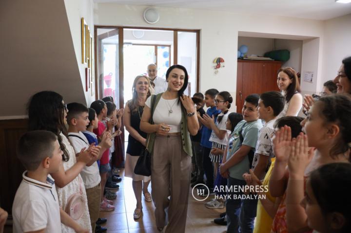 Celebrating Children’s Day at Orran. Nazik Avdalyan visits 
the children