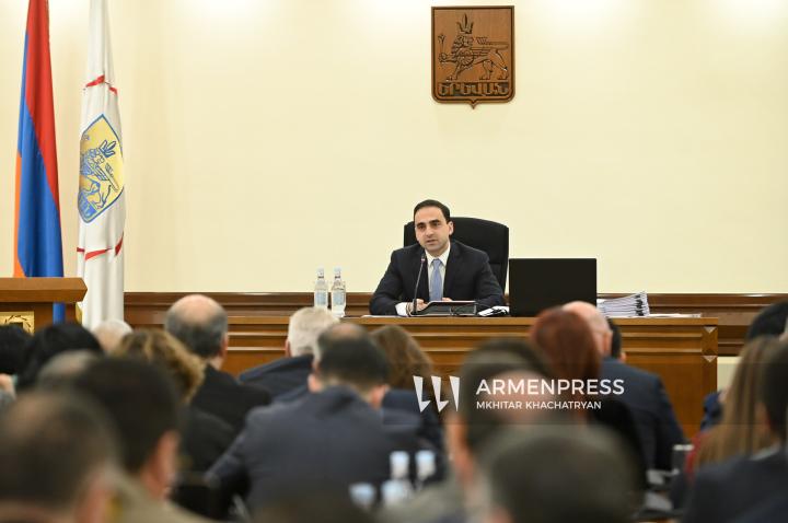埃里温市议会第三届会议的第三次会议