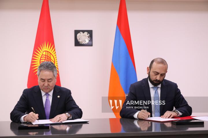 Ժեենբեկ Կուլուբաև, Արարատ Միրզոյան