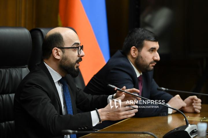 ოვნული ასამბლეის რიგით სხდომებს შემდეგი საპარლამენტო ბრიფინგები მოჰყვა