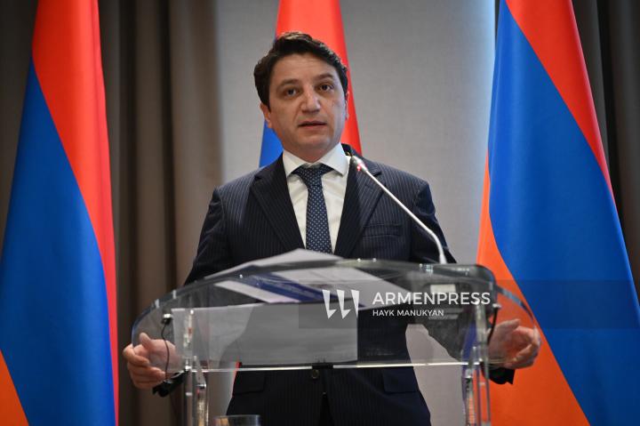 სომხეთის რესპუბლიკის ფინანსთა მინისტრის, ვაჰე ჰოვანესიანის პრესკონფერენცია