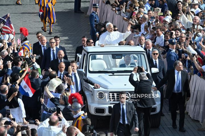 Misa de entronización del Papa León XIV en la Plaza de San Pedro del Vaticano