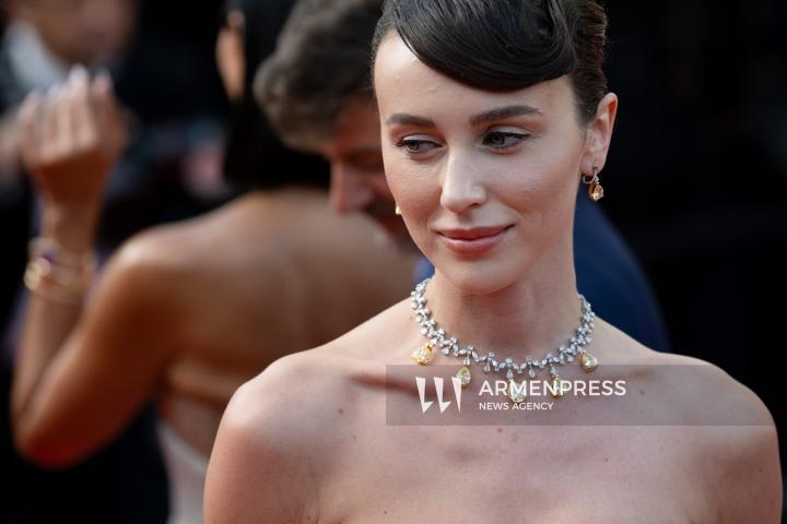 CANNES FRANCE - 18, May, 2025: Cast and crew of "The Phoenician Scheme" attend the red carpet premiere during the 78th Annual Cannes Film Festival at Palais des Festivals. The film, directed by Wes Anderson, features Benicio del Toro, Mia Threapleton, Michael Cera, Riz Ahmed, Mathieu Amalric, Richard Ayoade, Jeffrey Wright, Benedict Cumberbatch, Rupert Friend, Hope Davis, Charlotte Gainsbourg, and Antonia Desplat