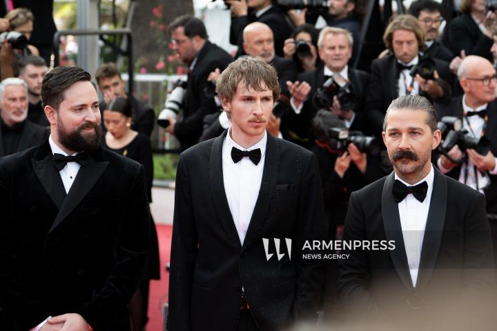CANNES FRANCE - 18, May, 2025: Cast and crew of "The Phoenician Scheme" attend the red carpet premiere during the 78th Annual Cannes Film Festival at Palais des Festivals. The film, directed by Wes Anderson, features Benicio del Toro, Mia Threapleton, Michael Cera, Riz Ahmed, Mathieu Amalric, Richard Ayoade, Jeffrey Wright, Benedict Cumberbatch, Rupert Friend, Hope Davis, Charlotte Gainsbourg, and Antonia Desplat