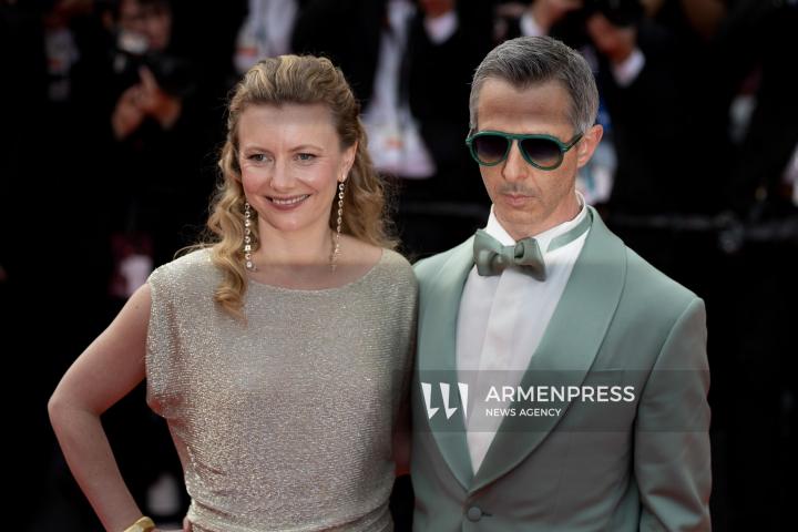 CANNES FRANCE - 18, May, 2025: Cast and crew of "The Phoenician Scheme" attend the red carpet premiere during the 78th Annual Cannes Film Festival at Palais des Festivals. The film, directed by Wes Anderson, features Benicio del Toro, Mia Threapleton, Michael Cera, Riz Ahmed, Mathieu Amalric, Richard Ayoade, Jeffrey Wright, Benedict Cumberbatch, Rupert Friend, Hope Davis, Charlotte Gainsbourg, and Antonia Desplat