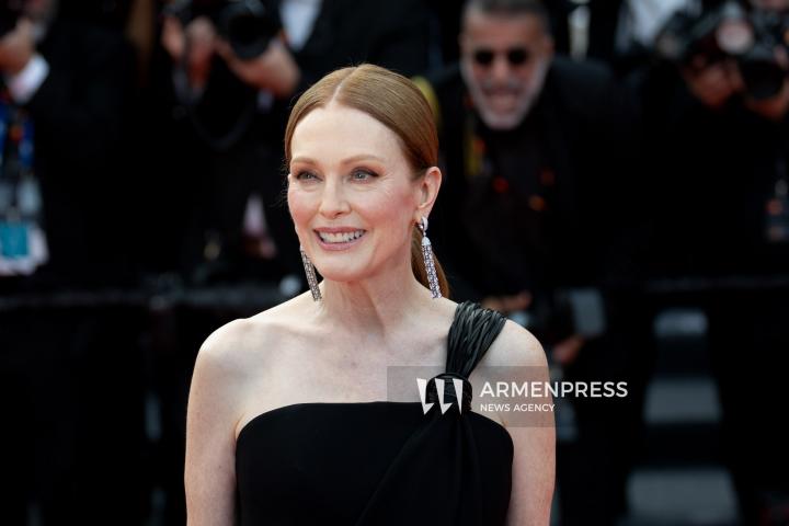 CANNES FRANCE - 18, May, 2025: Cast and crew of "The Phoenician Scheme" attend the red carpet premiere during the 78th Annual Cannes Film Festival at Palais des Festivals. The film, directed by Wes Anderson, features Benicio del Toro, Mia Threapleton, Michael Cera, Riz Ahmed, Mathieu Amalric, Richard Ayoade, Jeffrey Wright, Benedict Cumberbatch, Rupert Friend, Hope Davis, Charlotte Gainsbourg, and Antonia Desplat
