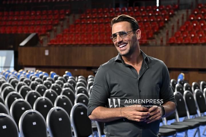 Interview with Greek singer Nikos Vertis