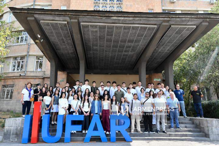 Cérémonie de bienvenue dédiée aux étudiants de première année à l’Université Française en Arménie
