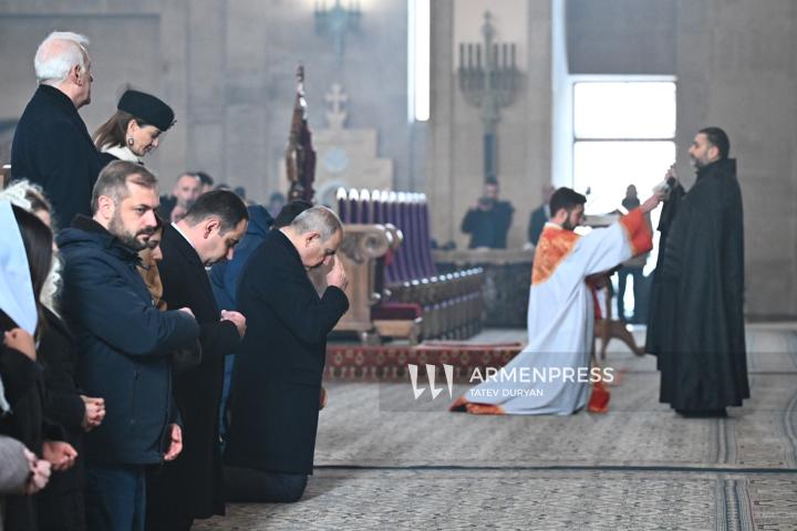 President Khachaturyan, Prime Minister Pashinyan, and other officials attend Christmas liturgy in Yerevan Cathedral alongside other believers, followed by procession