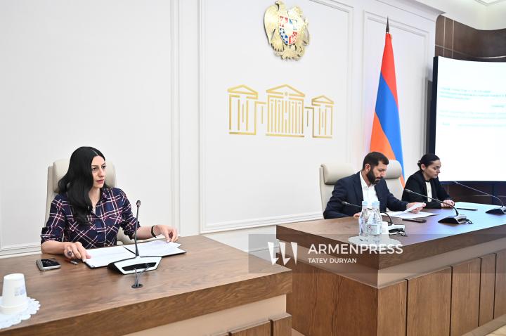 Անահիտ Մանասյան