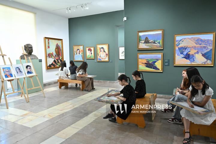 Reapertura del Museo Mher Abeghyan de la Galería Nacional de Armenia en Vagharshapat.