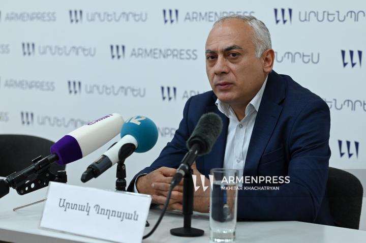 Արտակ Պողոսյան