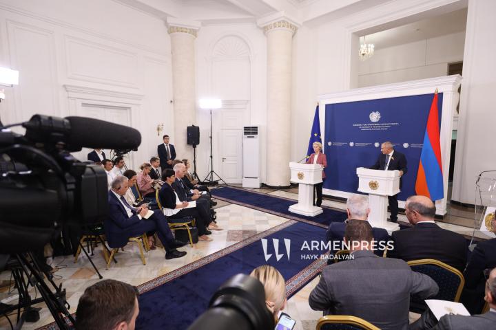 Ուրսուլա ֆոն դեր Լայեն, Նիկոլ Փաշինյան