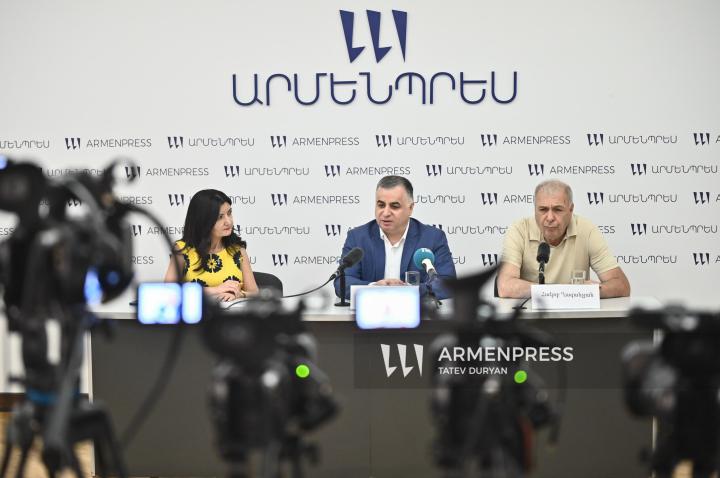 Հակոբ Ղազանչյանի թատրոնի բացմանը և առաջնախաղին նվիրված ասուլիս