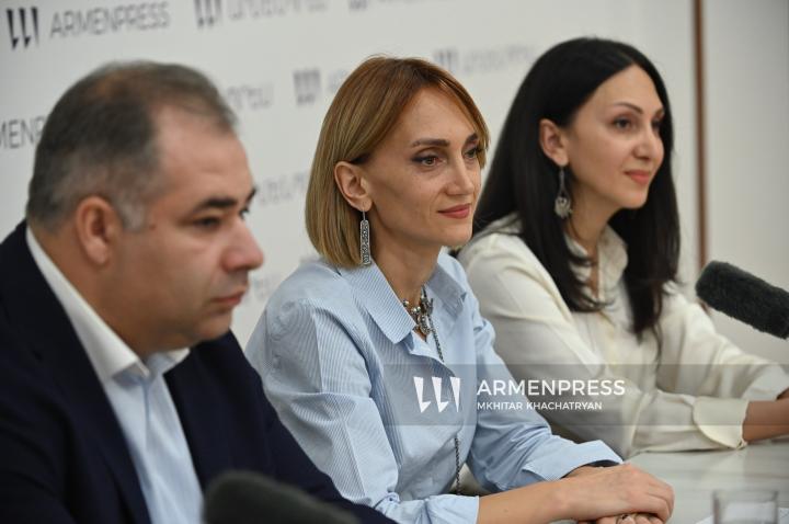 Գարեգին Սարգսյան, Աննա Մխիթարյան, Անահիտ Մխիթարյան
