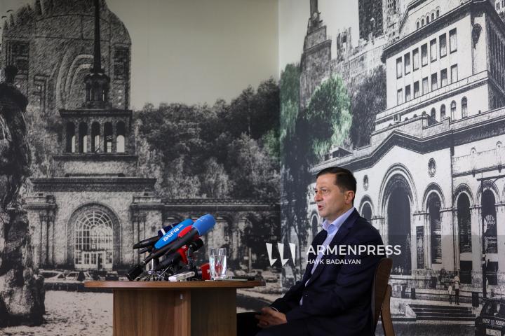 Ամերիաբանկի մանրածախ բանկինգի գծով տնօրեն Արման Բարսեղյանի մամուլի ասուլիսը