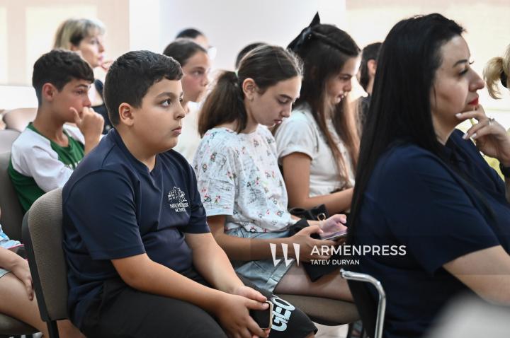Երիտասարդության միջազգային օրվա շրջանակում «Տարբեր միջավայրեր, ընդհանուր ձգտումներ» թեմայով պանելային քննարկում