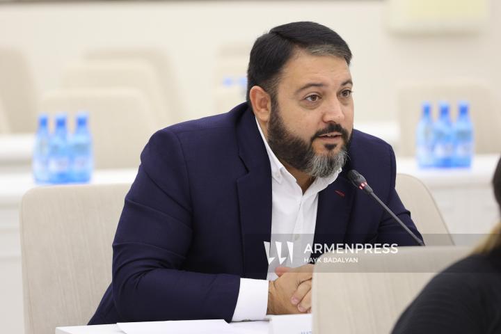 Երևան քաղաքի ավագանու 7-րդ նստաշրջանի 1-ին նիստը