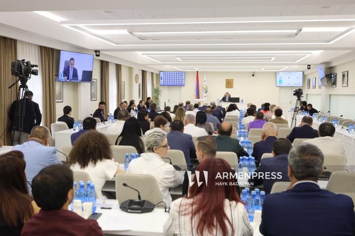 Երևան քաղաքի ավագանու 7-րդ նստաշրջանի 1-ին նիստը