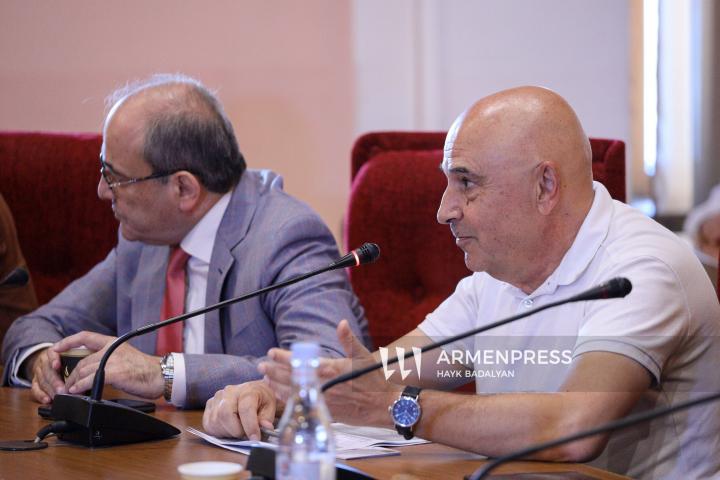 «Արհեստական բանականությունը գիտության և արդյունաբերության մեջ․ հնարավորություններ և մարտահրավերներ» թեմայով կլոր սեղան քննարկում