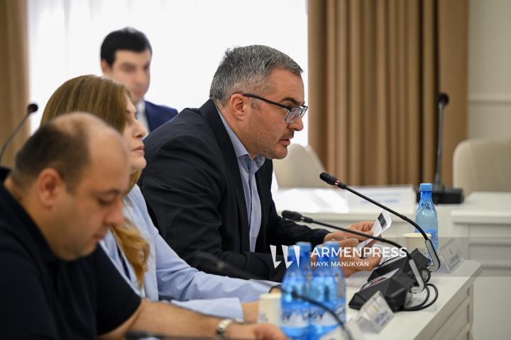 Երևան քաղաքի ավագանու 7-րդ նստաշրջանի 2-րդ նիստը