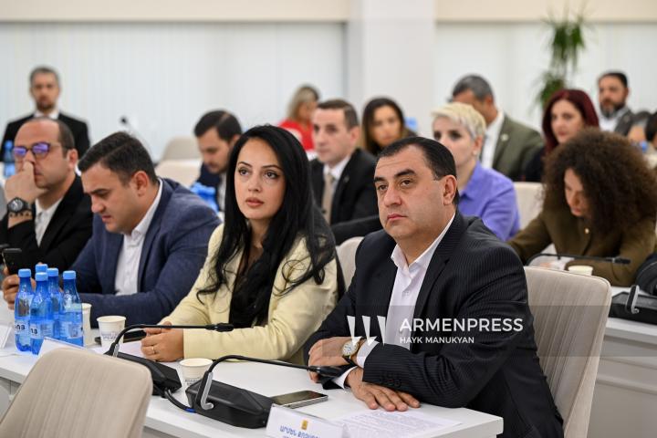 Երևան քաղաքի ավագանու 7-րդ նստաշրջանի 2-րդ նիստը