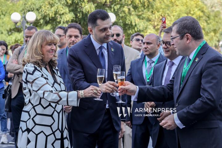 ՄԱԿ-ի դրոշի բարձրացման արարողությունը և տարածքը ՄԱԿ-ին հանձնելու միջոցառումը