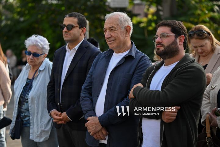 Մատենադարանի այգու հիմնարկեքի արարողությունը