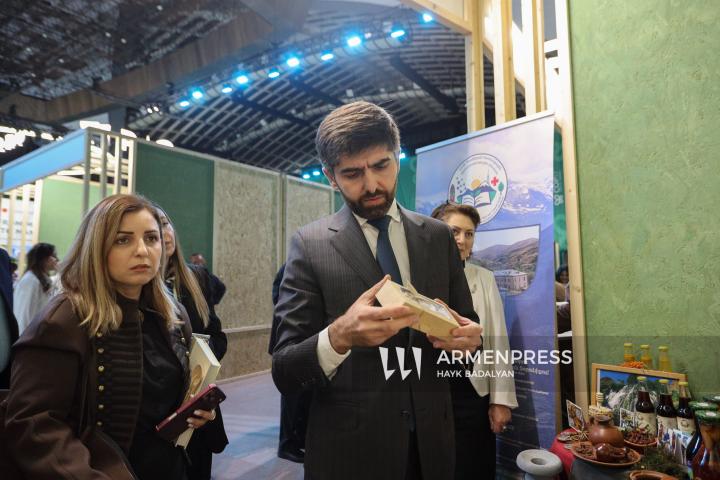 COP17.  ՀՀ աշխատանքի և սոցիալական հարցերի նախարար Արսեն Թորոսյանն ու ՀՀ էկոնոմիկայի նախարարի տեղակալ Արման Խոջոյանն այցելել են Կանաչ գոտի