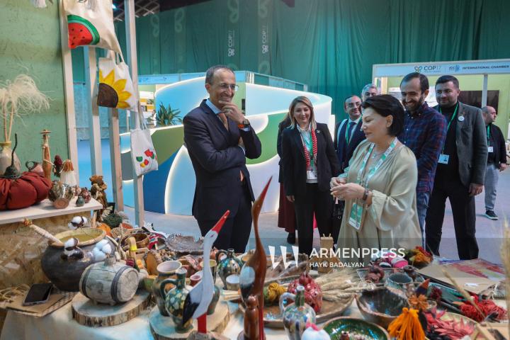 COP17.  ՀՀ աշխատանքի և սոցիալական հարցերի նախարար Արսեն Թորոսյանն ու ՀՀ էկոնոմիկայի նախարարի տեղակալ Արման Խոջոյանն այցելել են Կանաչ գոտի