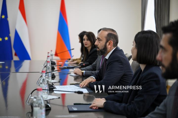 ՀՀ ԱԳՄԱ նախարար Արարատ Միրզոյանի և Նիդեռլանդների Թագավորության ԱԳ նախարար Թոմ Բերենդսենի տետ-ա-տետ և ընդլայնված կազմով հանդիպումները