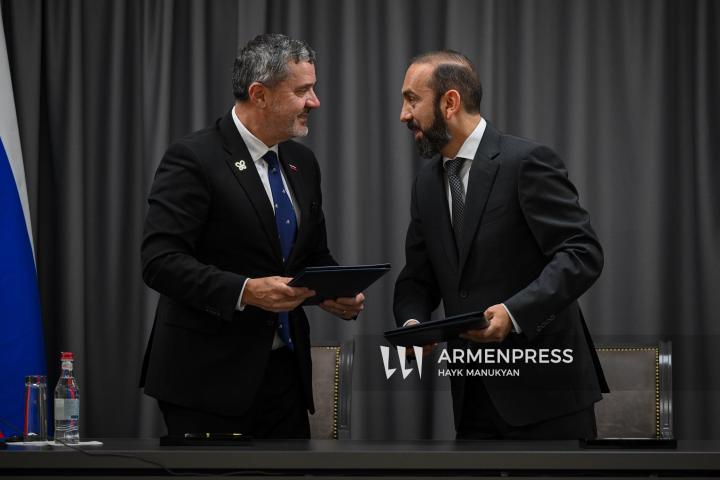 Տոնե Կայզեր, Արարատ Միրզոյան