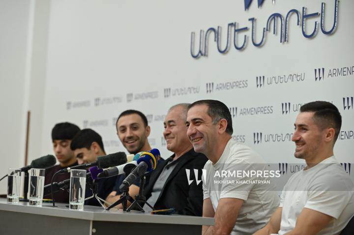 Մամիկոն Խաչատրյան, Համլետ Մանուկյան, Արթուր Դավթյան, Հակոբ Սերոբյան, Հայկ Նազարյան, Արթուր Ավետիսյան