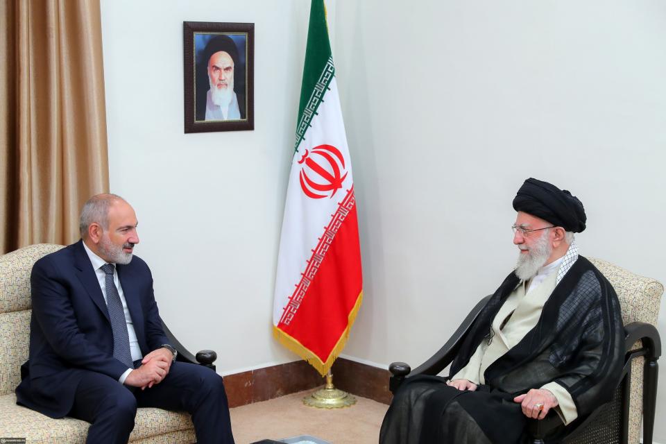Pashinyan meets with Iran’s Khamenei in Tehran