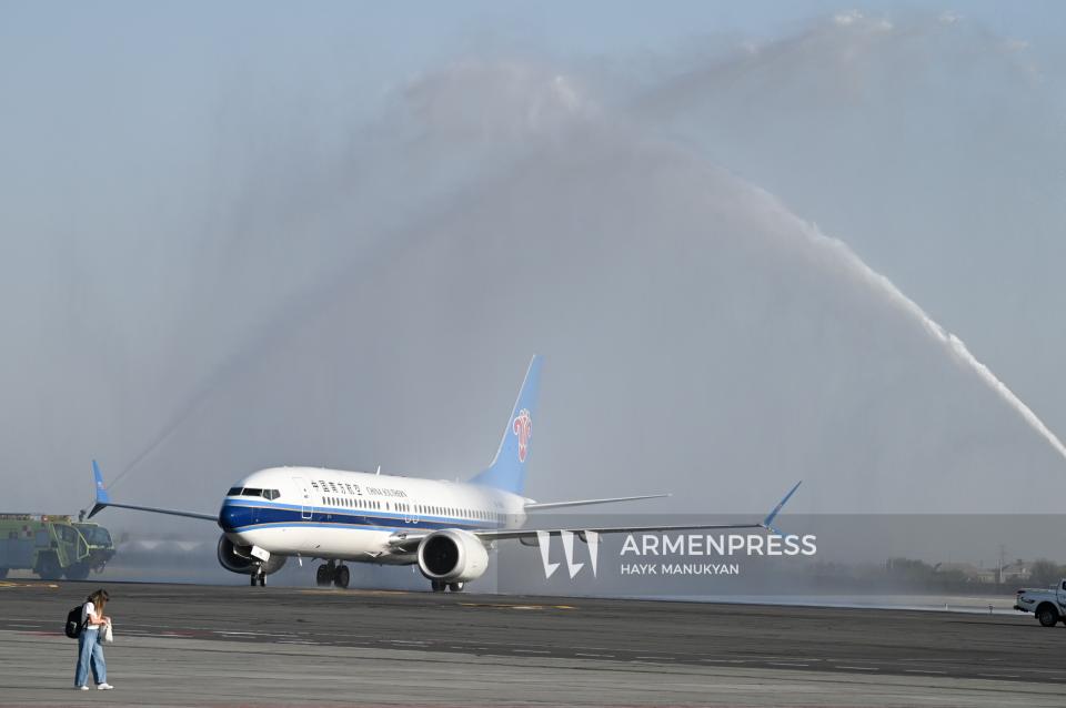 Primer vuelo directo de China a Armenia.