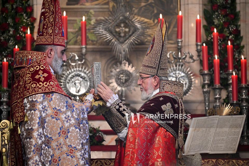 Սուրբ Հարության տոնի առթիվ մատուցված  պատարագը