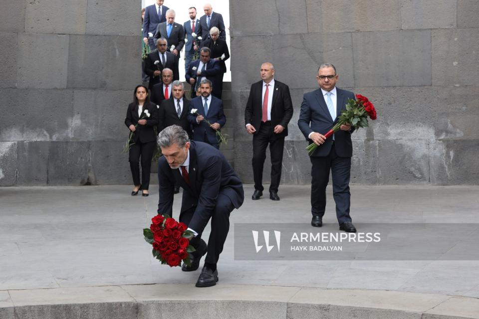Georgian President Mikheil Kavelashvili visits Armenian Genocide memorial in Yerevan