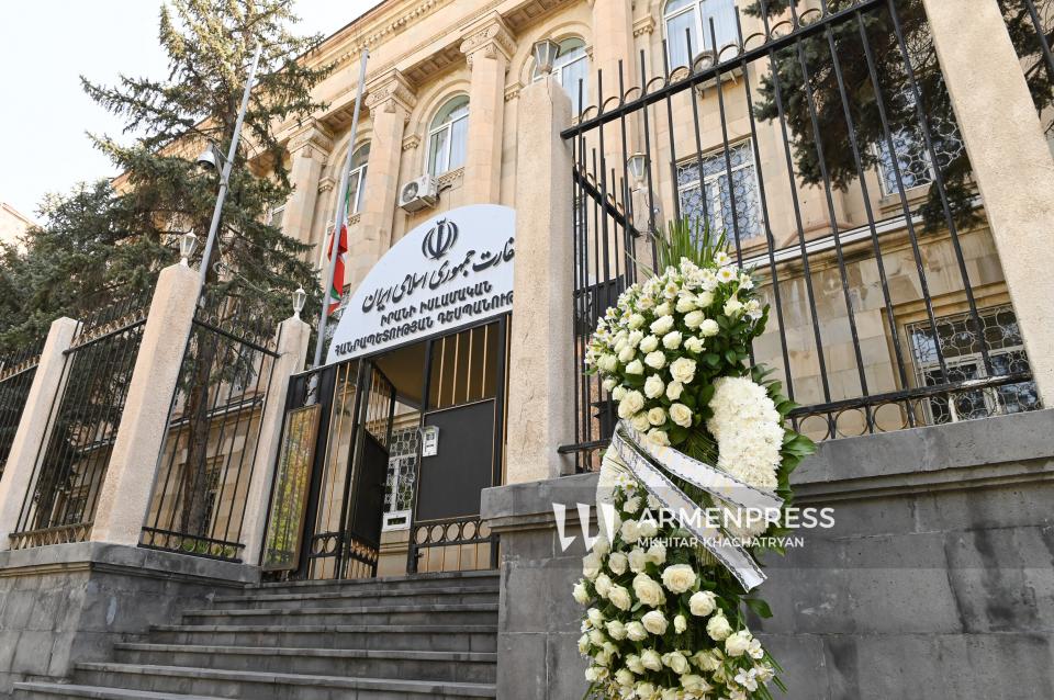 Embassy of Iran in Armenia opens condolence book on Shahid Rajaee Port explosion