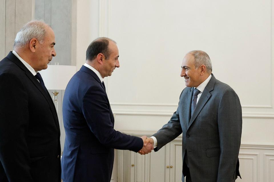 Primer ministro de Armenia recibió al ministro del Interior de Georgia