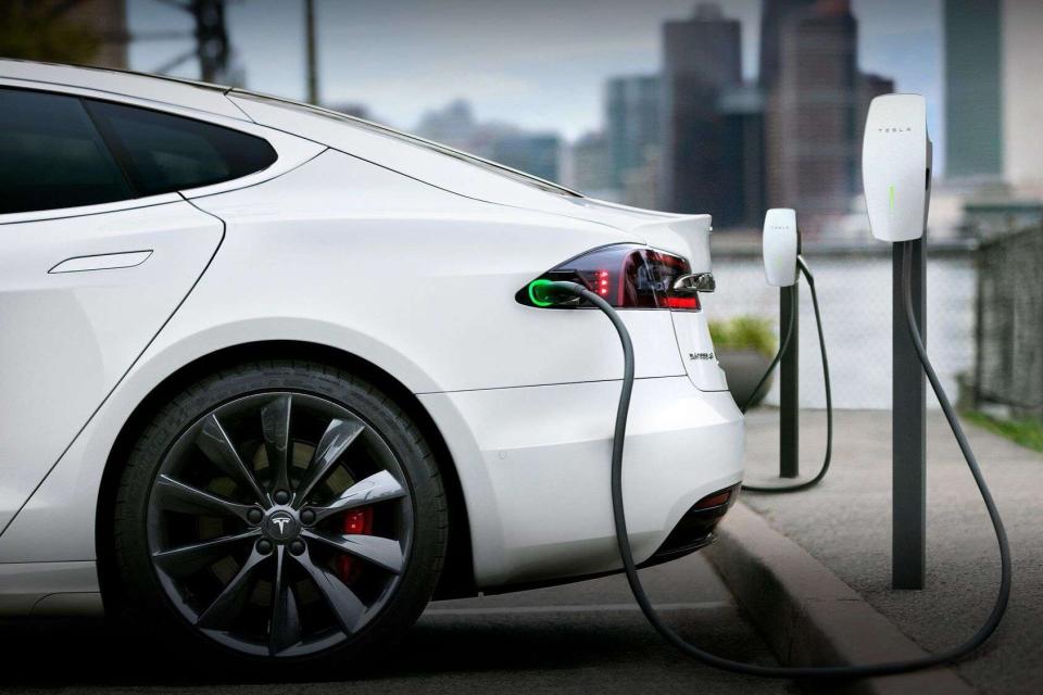 636 տրանսպորտային միջոցի հայտարարատու կարող է հետ ստանալ 2025 թ. վճարված մաքսատուրքի գումարը. հրապարակվել է էլեկտրաշարժիչով շարժիչային տրանսպորտային միջոցների ցանկը