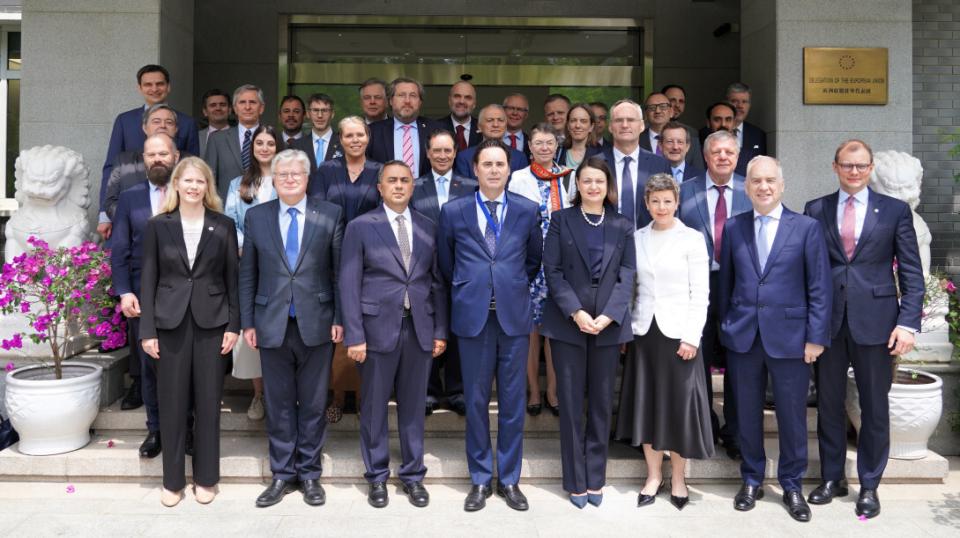 ԵՄ պատվիրակությունն ու ՀՀ դեսպանությունը Պեկինում կազմակերպել են Եվրոպական քաղաքական համայնքի անդամ երկրների դեսպանների հանդիպում