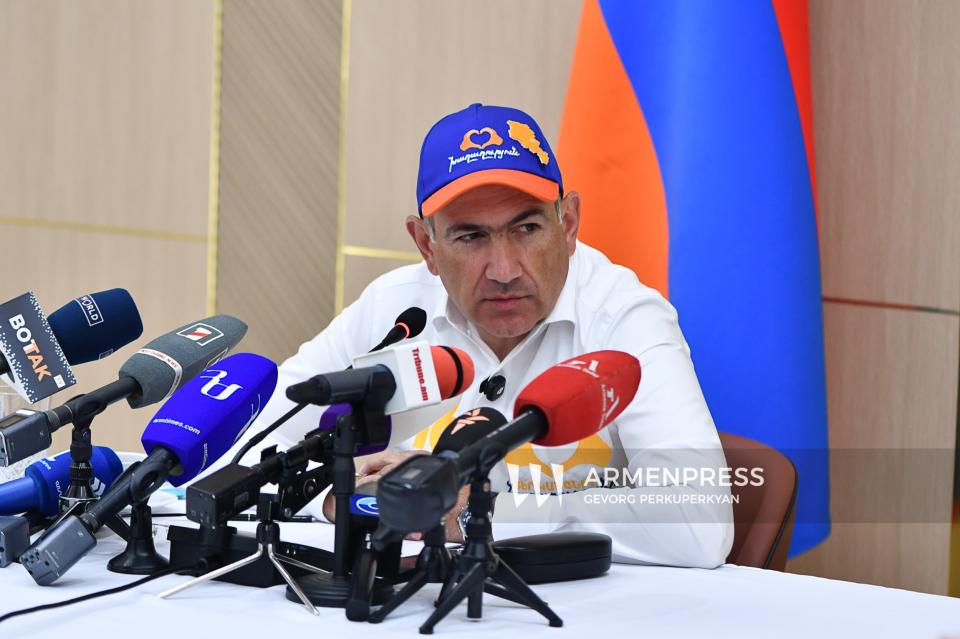 Pashinyan garantizó que no se instalarán azerbaiyanos en Armenia durante su mandato