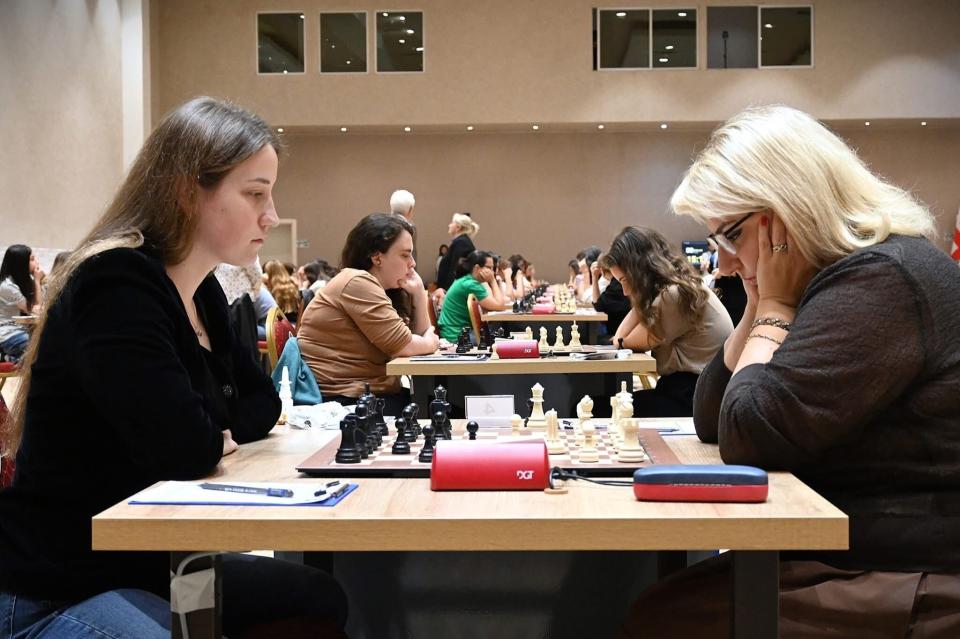 До конца личного чемпионата Европы по шахматам среди женщин остался один раунд