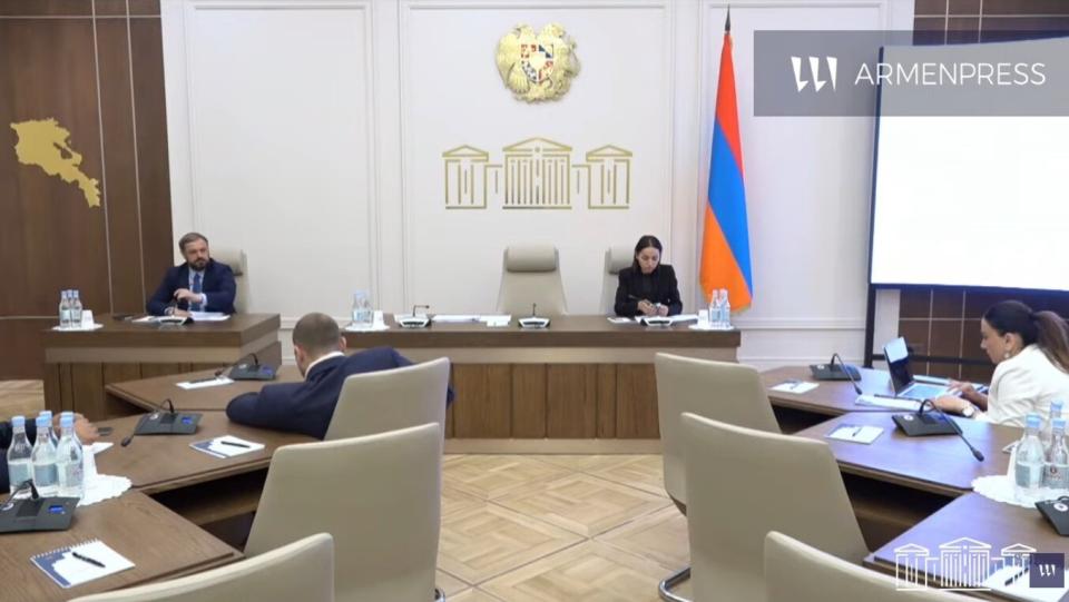 ՀՀ ԱԺ մշտական հանձնաժողովների համատեղ նիստ