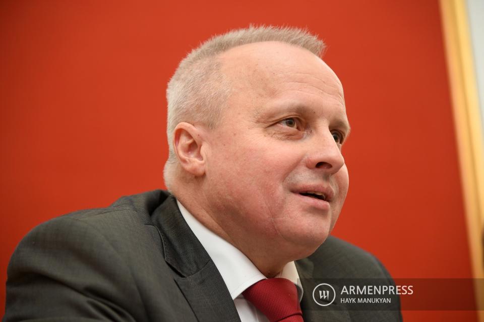Посол РФ Сергей Копыркин вернулся в Ереван после консультаций и приступил к работе