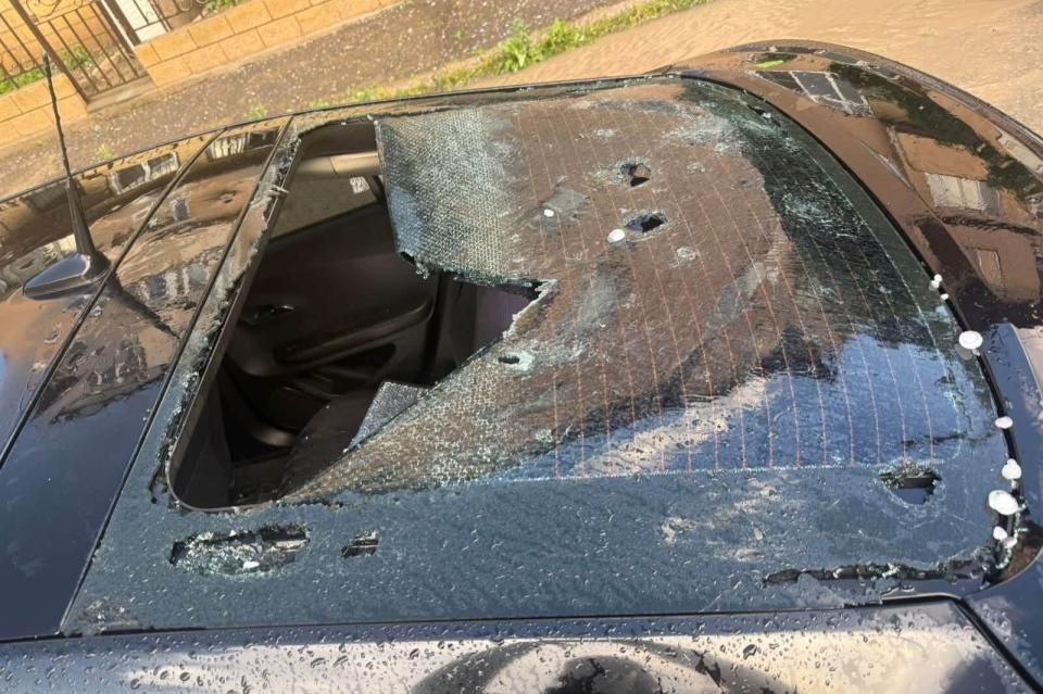 Apple-sized hailstones hammer Gyumri, shattering windshields