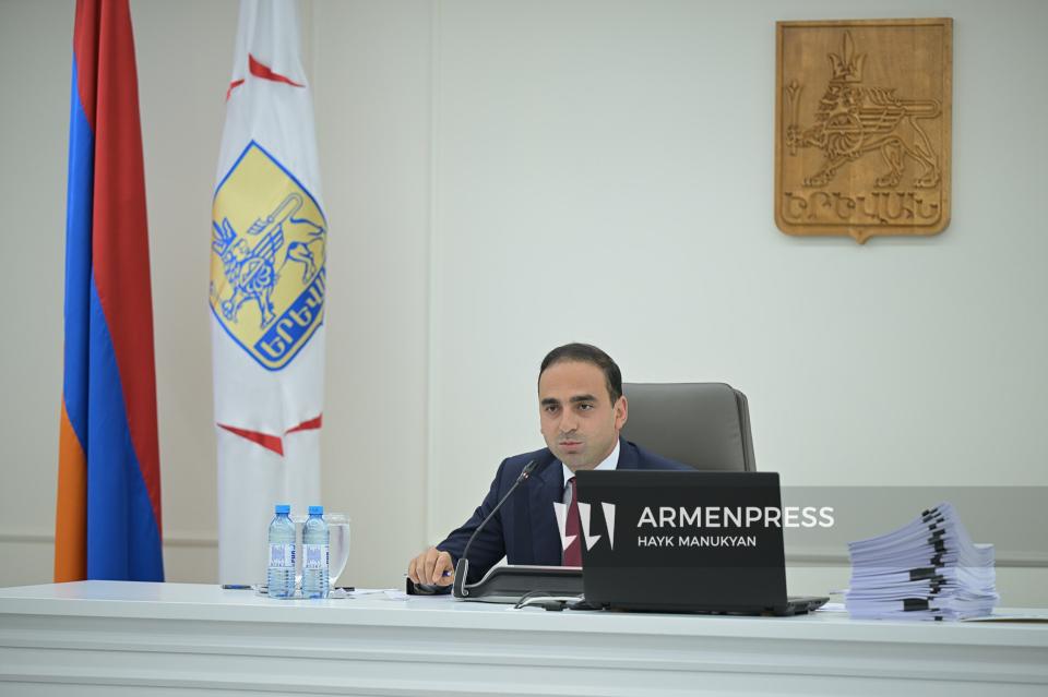 Yerevan moves toward fully electric public transport