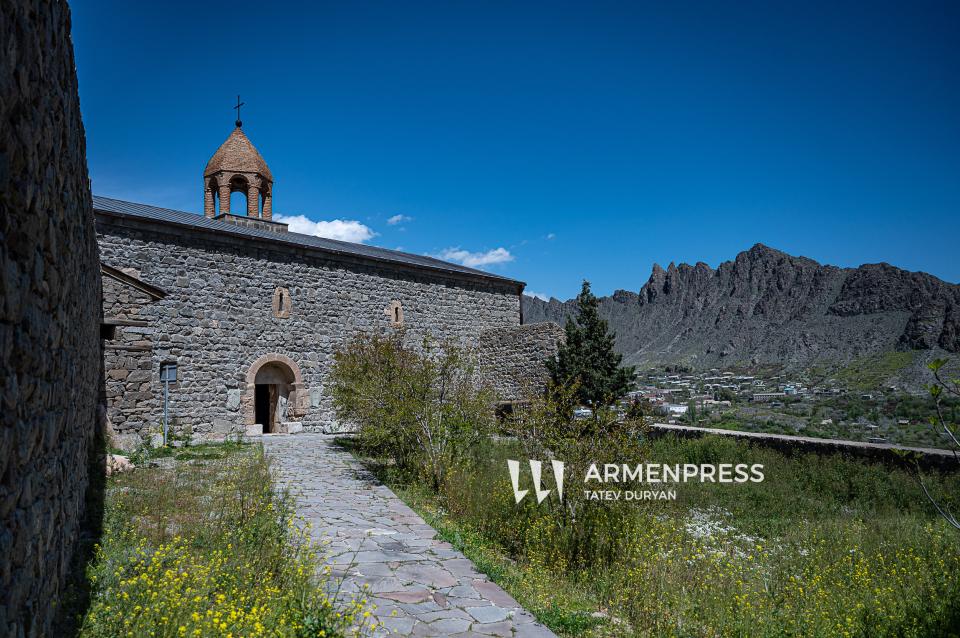 Մեղրու Փոքր թաղի Ս. Հովհաննես Մկրտիչ եկեղեցի ․17-րդ դար