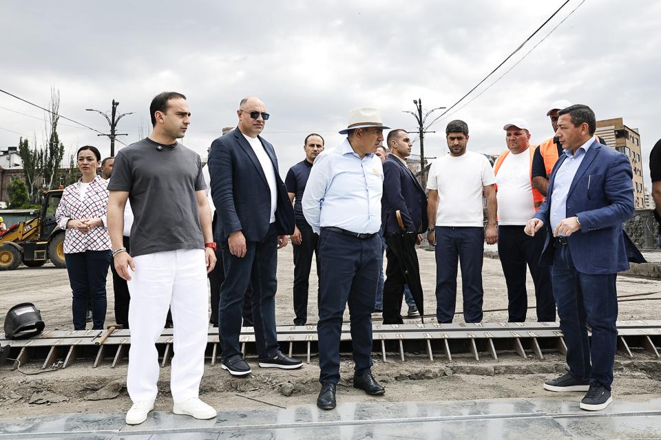 Փաշինյանը ծանոթացել է Կիևյան կամրջի հիմնանորոգման աշխատանքներին